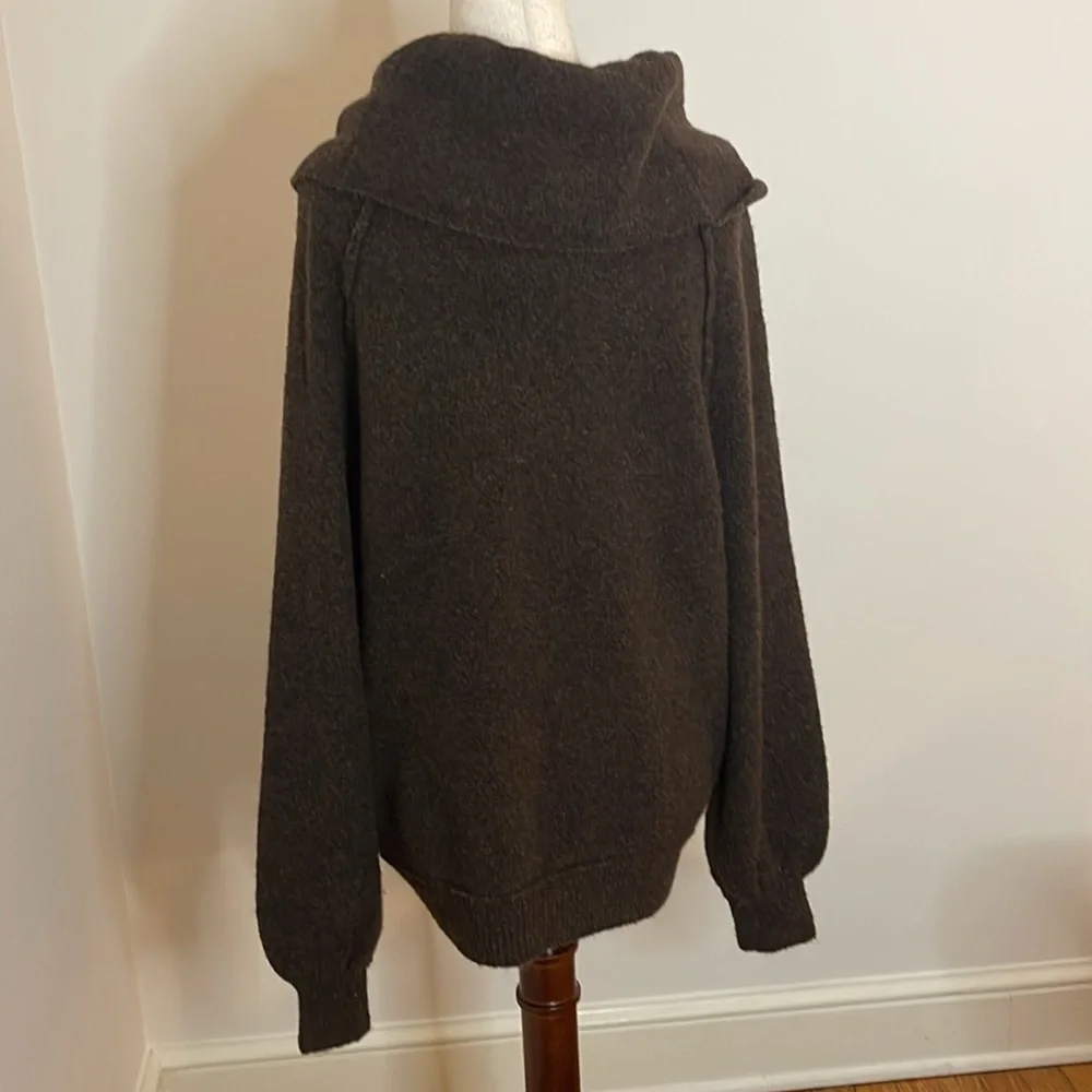 Free People Dark Brown Cowl Neck Sweater Size Small NWT - Picture 3 of 6